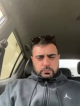 Snapshot of petan33 chatting on 01/10/26, 01:46 petan33 online show from 01/10/26, 01:46