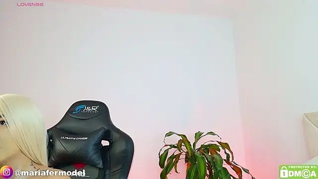 Mariafer05 online show from 12/22/25, 05:10