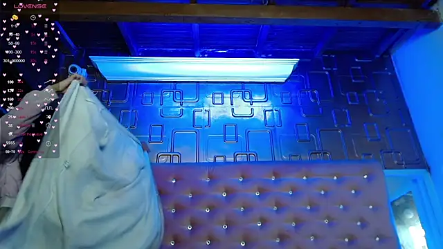 Snapshot of Molly_gomez_ chatting on 02/16/25, 07:49 Molly gomez online show from 02/16/25, 07:49