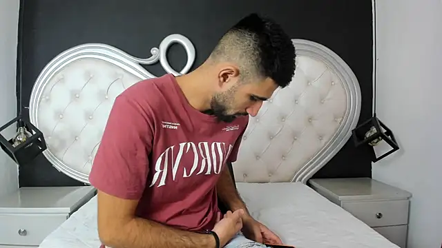 Ethan  Walker online show from 02/25/25, 03:27