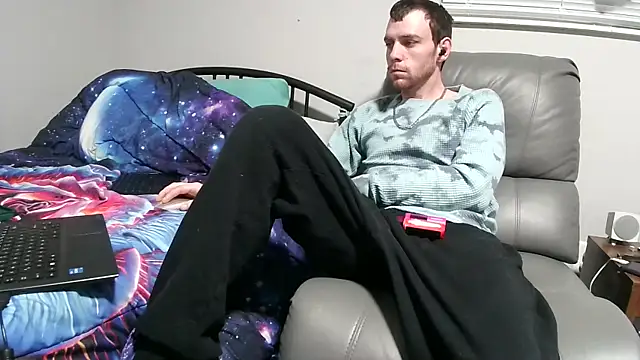 Snapshot of Boogieflex1 chatting on 11/11/25, 12:21 Boogieflex1 online show from 11/11/25, 12:21