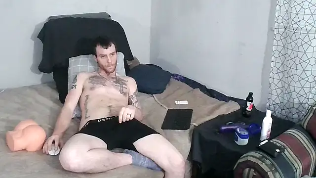 Snapshot of Boogieflex1 chatting on 12/20/25, 10:33 Boogieflex1 online show from 12/20/25, 10:33