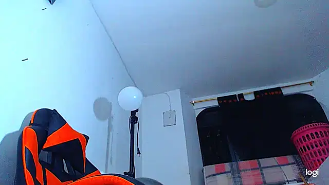 Snapshot of ADAM_HOT chatting on 11/23/25, 01:27 ADAM HOT online show from 11/23/25, 01:27