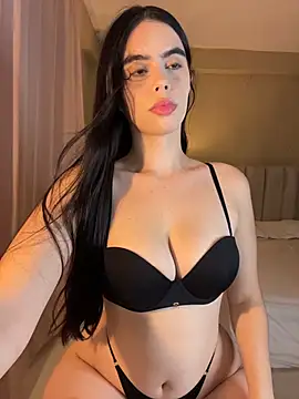 Snapshot of Mavi_Coless chatting on 11/26/25, 12:22 Mavi Coless online show from 11/26/25, 12:22