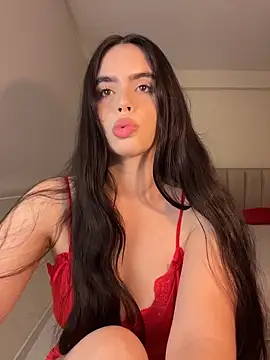 Snapshot of Mavi_Coless chatting on 03/10/26, 12:48 Mavi Coless online show from 03/10/26, 12:48