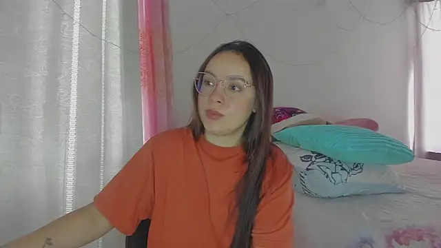 HARLEYNAPIER online show from 06/08/26, 03:45