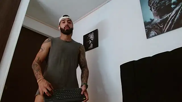 Hendry  online show from 03/15/25, 12:36