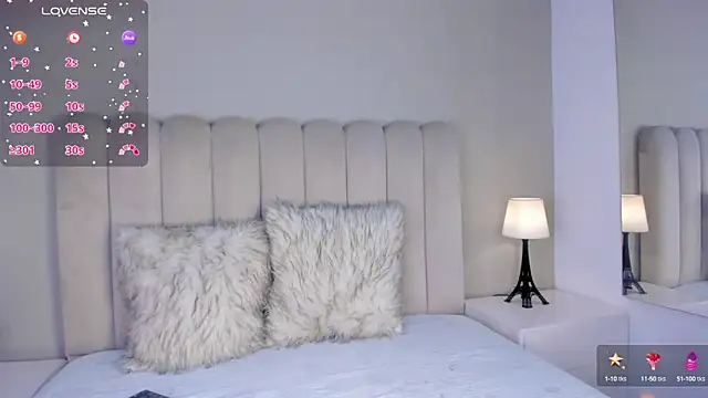 Snapshot of atenea_roberts chatting on 09/15/25, 05:13 atenea roberts online show from 09/15/25, 05:13