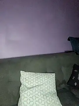 Snapshot of chachalette444 chatting on 03/17/25, 08:51 chachalette444 online show from 03/17/25, 08:51