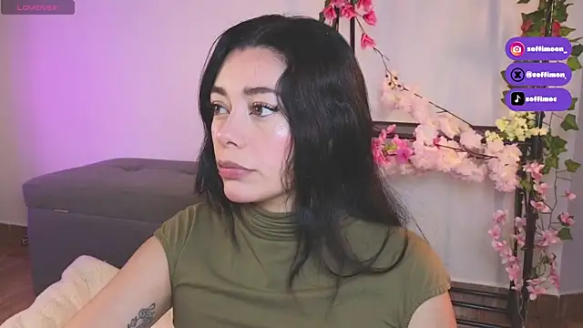 Snapshot of Soffimoon_ chatting on 09/10/25, 04:23 Soffimoon online show from 09/10/25, 04:23