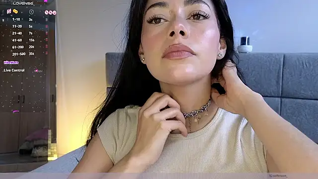 Snapshot of Soffimoon_ chatting on 03/06/26, 09:00 Soffimoon online show from 03/06/26, 09:00