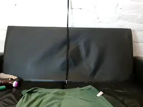 Snapshot of Hot-Assy chatting on 03/15/25, 07:16 Hot-Assy online show from 03/15/25, 07:16