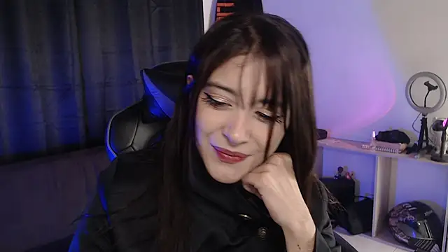 liz-beths online show from 11/30/25, 12:47