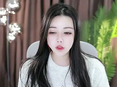 Qiaoqiao  online show from 01/11/25, 06:12