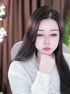 Qiaoqiao  online show from 01/12/25, 06:17