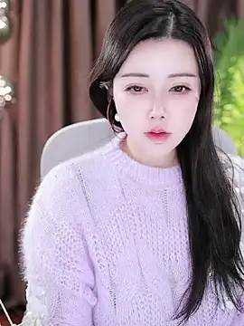 Qiaoqiao  online show from 01/13/25, 07:21
