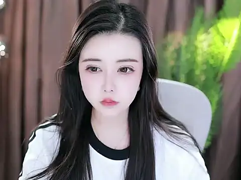 Qiaoqiao  online show from 02/07/25, 01:22