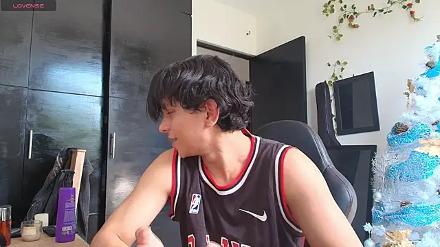 Haruto2001 online show from 12/16/24, 03:43