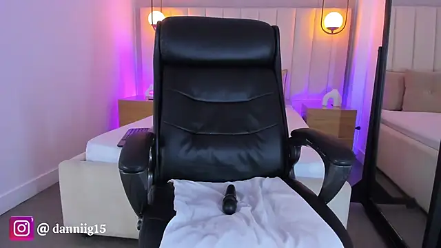 kosmic Angel online show from 02/20/25, 04:03