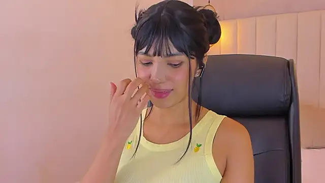 kosmic Angel online show from 10/21/25, 01:34