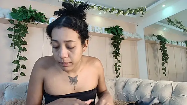 flavia cruz online show from 05/31/26, 12:23