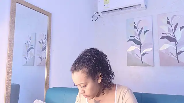 flavia cruz online show from 06/16/26, 11:57