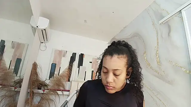 flavia cruz online show from 06/17/26, 12:29