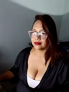 Snapshot of rainhavenus2024 chatting on 01/07/25, 12:45 rainhavenus2024 online show from 01/07/25, 12:45