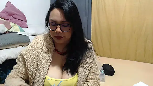 Snapshot of rainhavenus2024 chatting on 10/09/25, 12:58 rainhavenus2024 online show from 10/09/25, 12:58