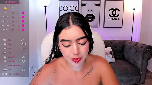 Snapshot of zoee_jackson chatting on 01/15/25, 07:01 zoee jackson online show from 01/15/25, 07:01