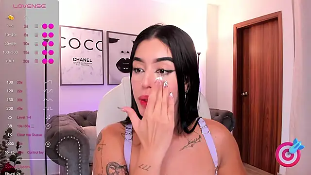 Snapshot of zoee_jackson chatting on 02/22/25, 11:03 zoee jackson online show from 02/22/25, 11:03