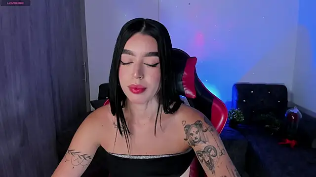 zoee jackson online show from 05/05/26, 02:08
