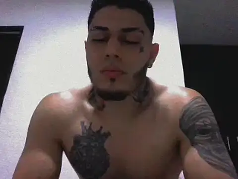 Snapshot of JAXXX367 chatting on 02/02/25, 01:12 JAXXX367 online show from 02/02/25, 01:12