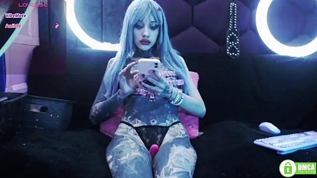 Snapshot of TyphoidMary chatting on 11/18/25, 12:49 TyphoidMary online show from 11/18/25, 12:49