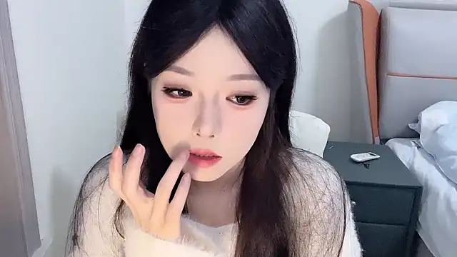 Snapshot of Q-ing chatting on 01/23/25, 09:50 Q-ing online show from 01/23/25, 09:50