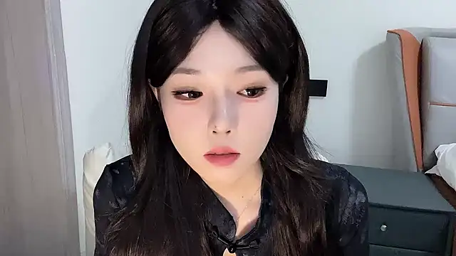 Snapshot of Q-ing chatting on 02/15/25, 04:56 Q-ing online show from 02/15/25, 04:56