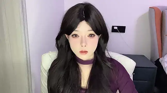 Snapshot of Q-ing chatting on 03/06/25, 10:41 Q-ing online show from 03/06/25, 10:41