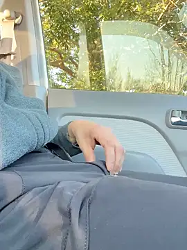 Snapshot of takuyapp chatting on 02/17/25, 10:25 takuyapp online show from 02/17/25, 10:25