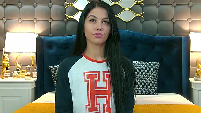 LeyaCass online show from 01/10/25, 05:47