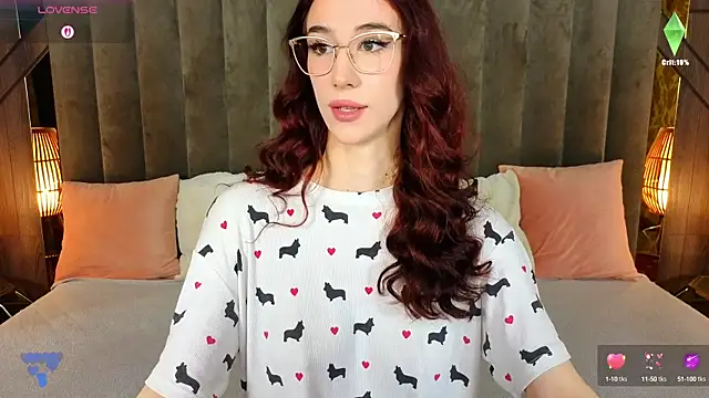 Snapshot of Evelyn_Rush chatting on 10/01/25, 03:29 Evelyn Rush online show from 10/01/25, 03:29