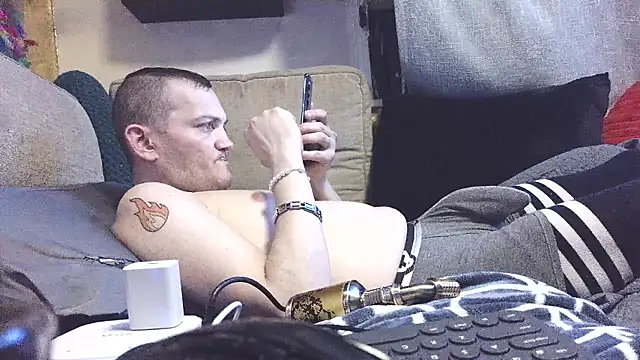 Snapshot of 0SEANX chatting on 04/06/26, 12:19 0SEANX online show from 04/06/26, 12:19