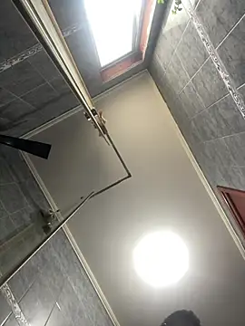 Snapshot of Andricastro chatting on 01/05/25, 11:37 Andricastro online show from 01/05/25, 11:37