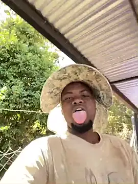 Snapshot of Andricastro chatting on 03/04/25, 05:03 Andricastro online show from 03/04/25, 05:03