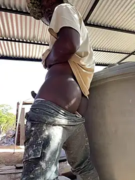 Snapshot of Andricastro chatting on 03/10/25, 08:23 Andricastro online show from 03/10/25, 08:23