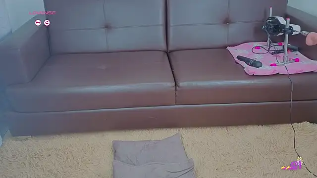 Mariana Lu online show from 10/25/25, 02:52