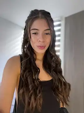 AmmyCollinsW online show from 12/18/24, 07:30