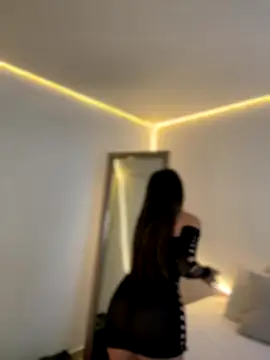 AmmyCollinsW online show from 11/25/25, 09:37