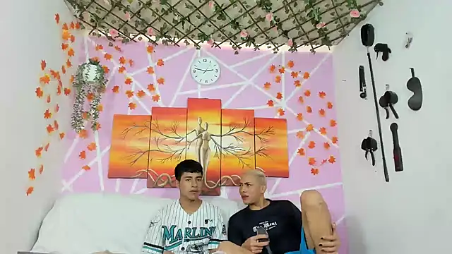 Fresahot2005 online show from 03/10/25, 07:50