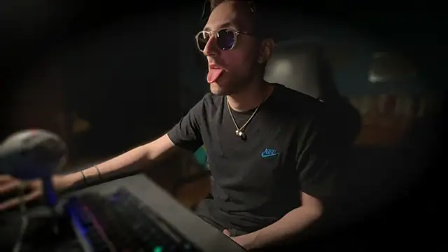 Stefisexy91 online show from 10/16/25, 08:43