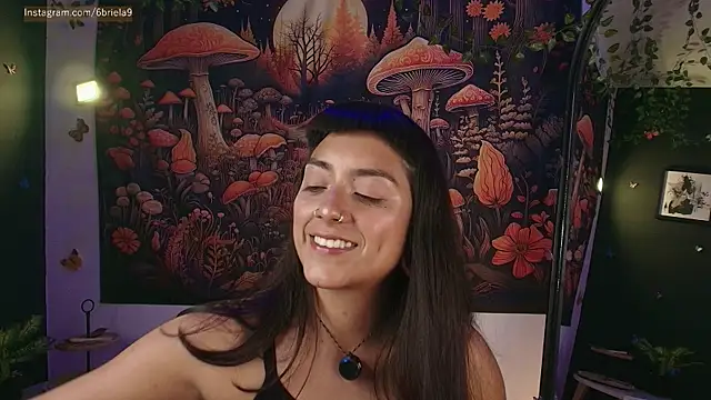 6Briela9  online show from 05/05/26, 05:04